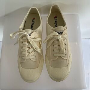 Feiyue Off-White Canvas Low-Top Sneakers - Lace-Up